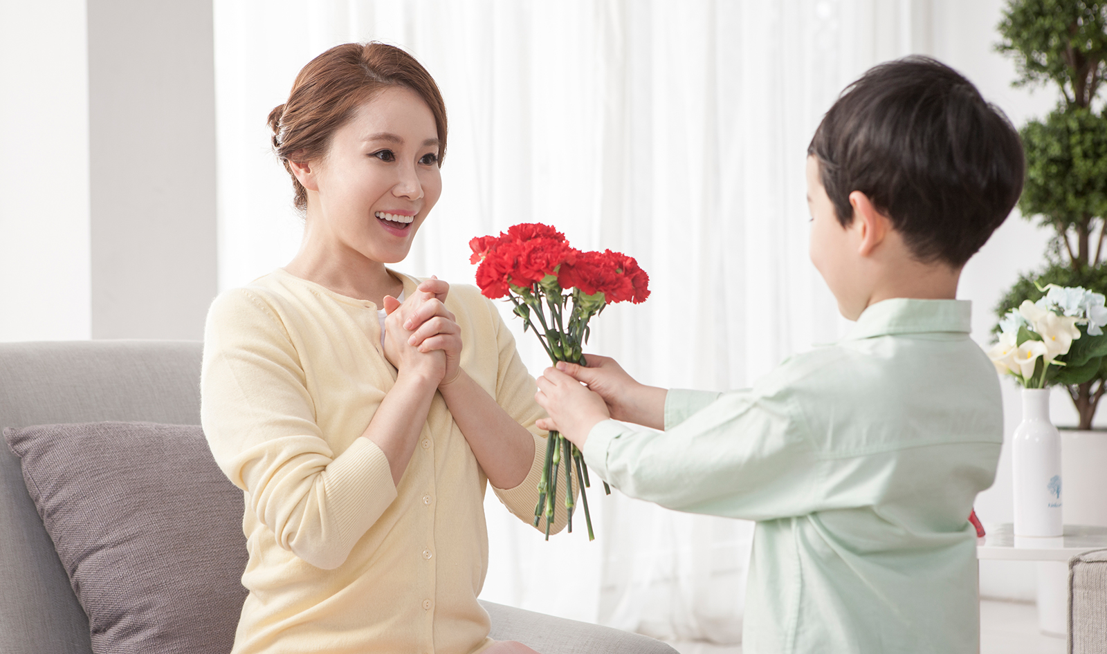 고객을 사로 잡는 현명한 마케팅 전략을 세워라.